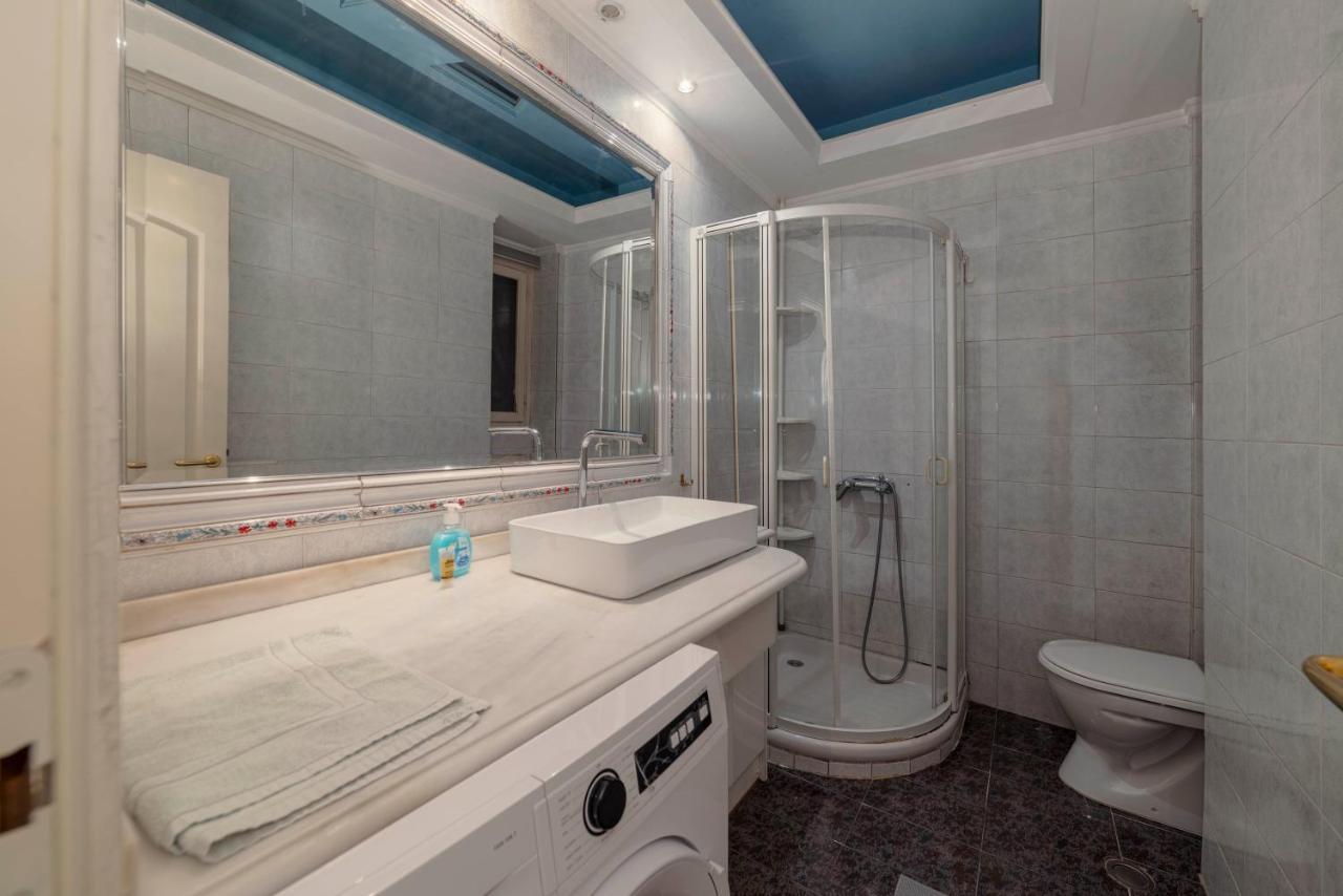 Spacious 2Bd Apartment Next To Athens Archeological Museum Bagian luar foto
