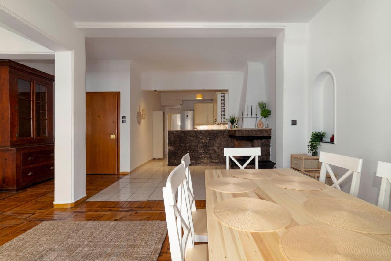 Spacious 2Bd Apartment Next To Athens Archeological Museum Bagian luar foto