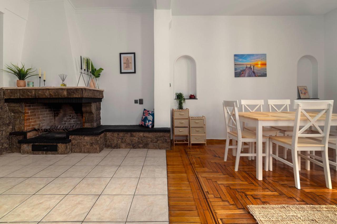 Spacious 2Bd Apartment Next To Athens Archeological Museum Bagian luar foto