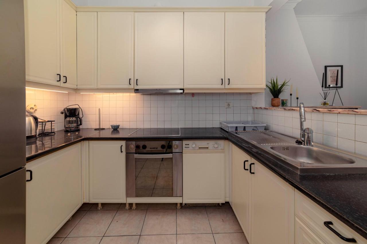 Spacious 2Bd Apartment Next To Athens Archeological Museum Bagian luar foto